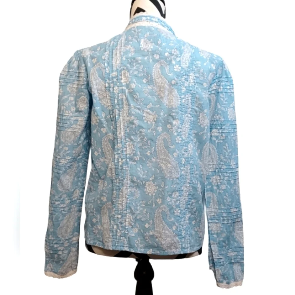Tuckernuck Light Blue and White Floral Lace-Trim Button Down Shirt - Picture 3 of 15